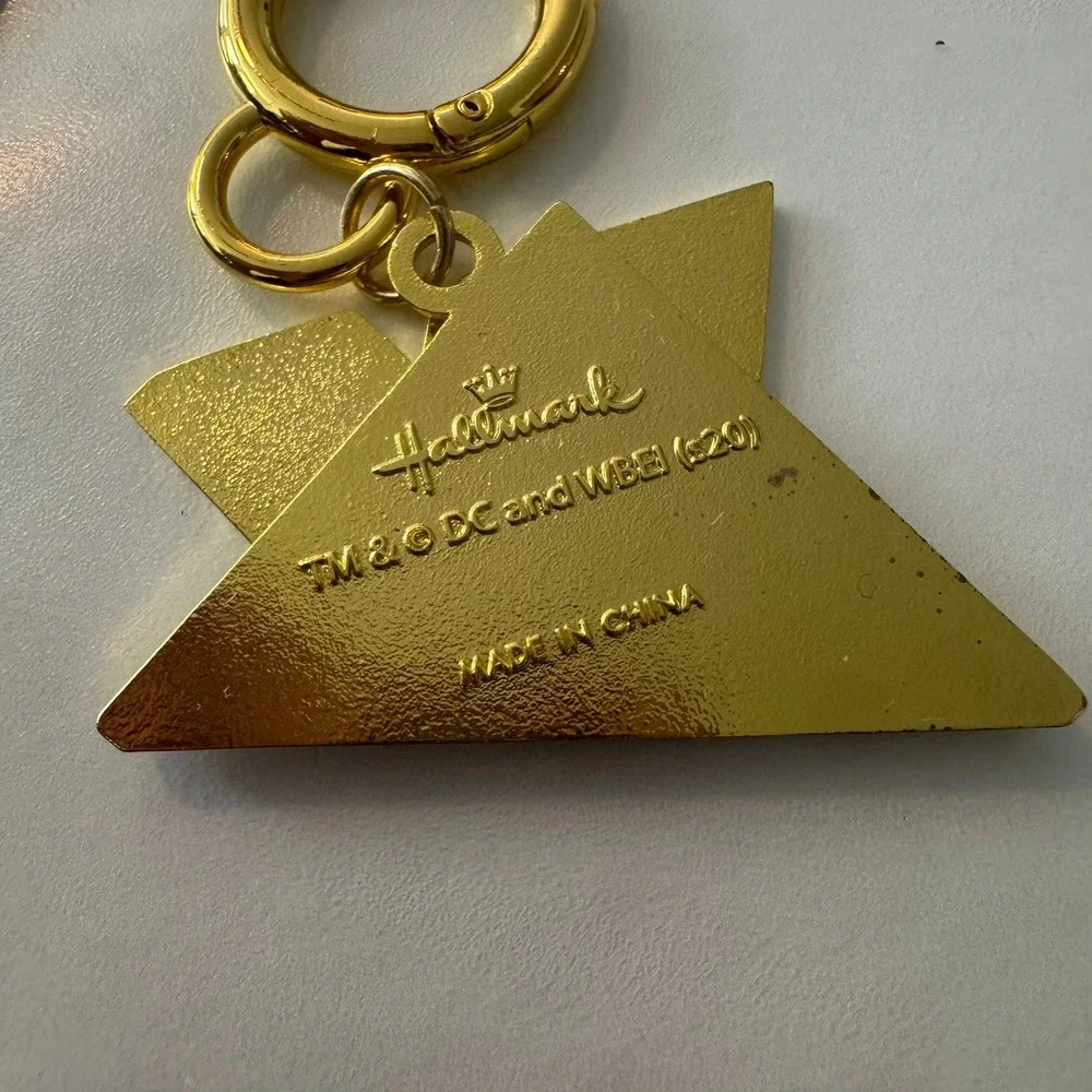 Hallmark Wonder Woman W Logo‎ Triangle Charm Keychain Gold Tone DC Comics